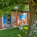 Simone Villa *
